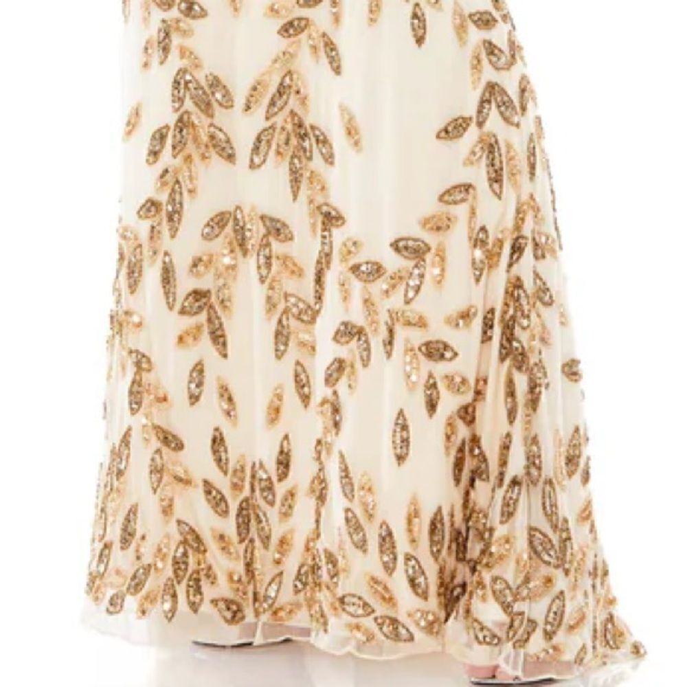 MAC DUGGAL Women’s Embellished Sequins Leaf Evening Gown in the Size 8 - Picture 10 of 11